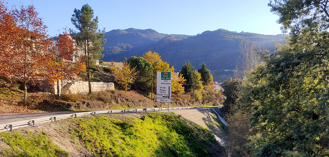 talude de aterro na EN15