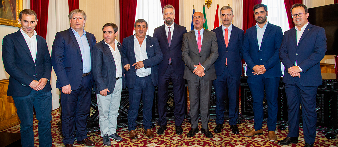 Construção do troço do IC35 entre Penafiel e Rans.