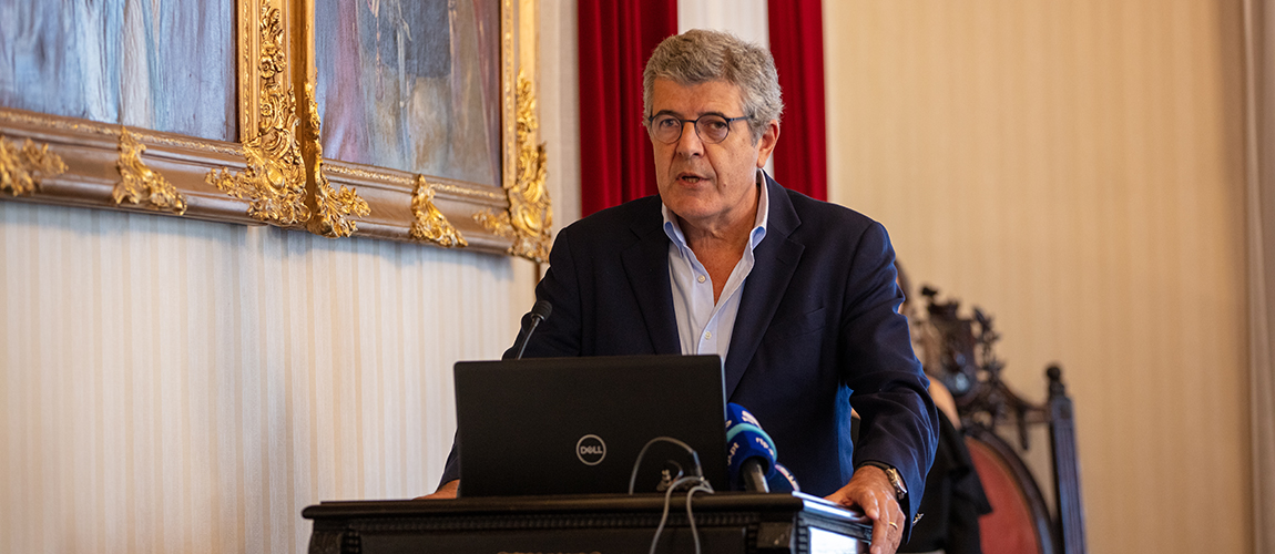 Construção do troço do IC35 entre Penafiel e Rans.