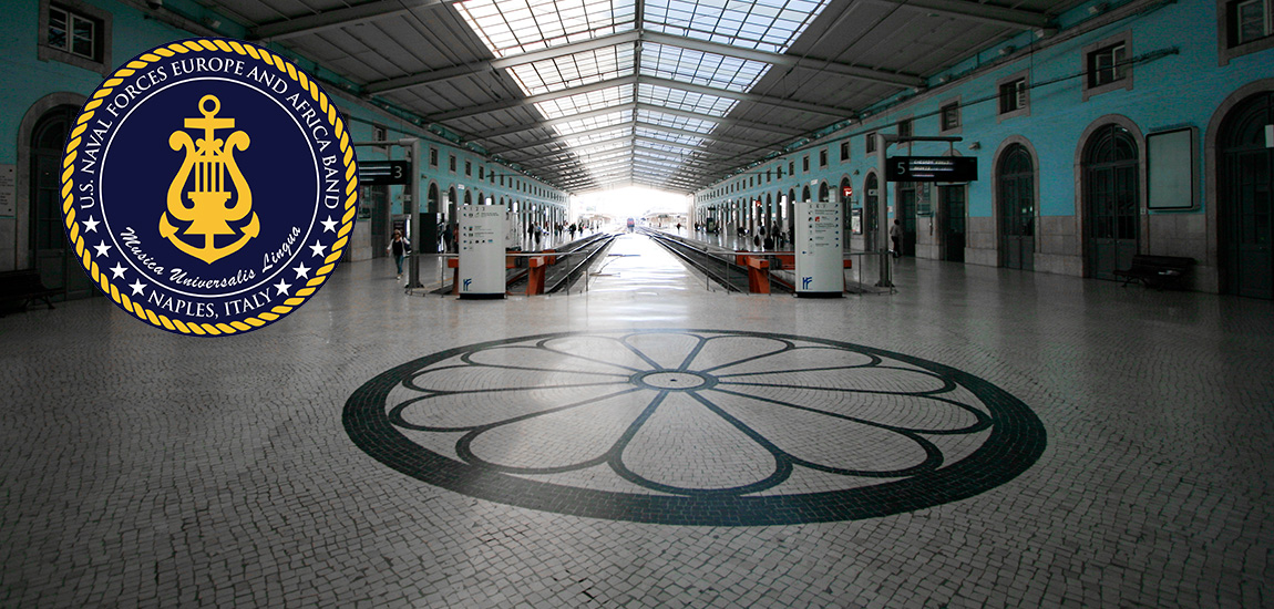 Atuação da Banda "USA Naval Forces Europe e Africa" na Estação de Santa Apolónia