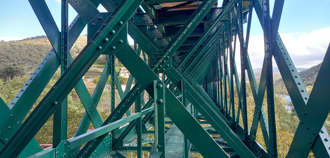 Renovação da Ponte da Sermenha, na Linha do Douro