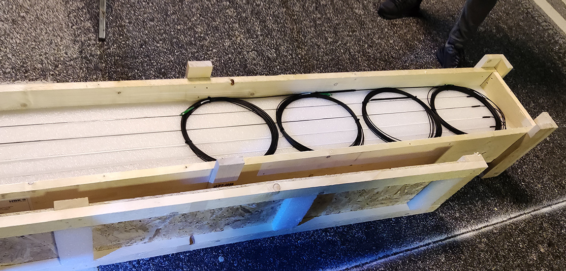 Instalação de sistema de monitorização em pavimento.