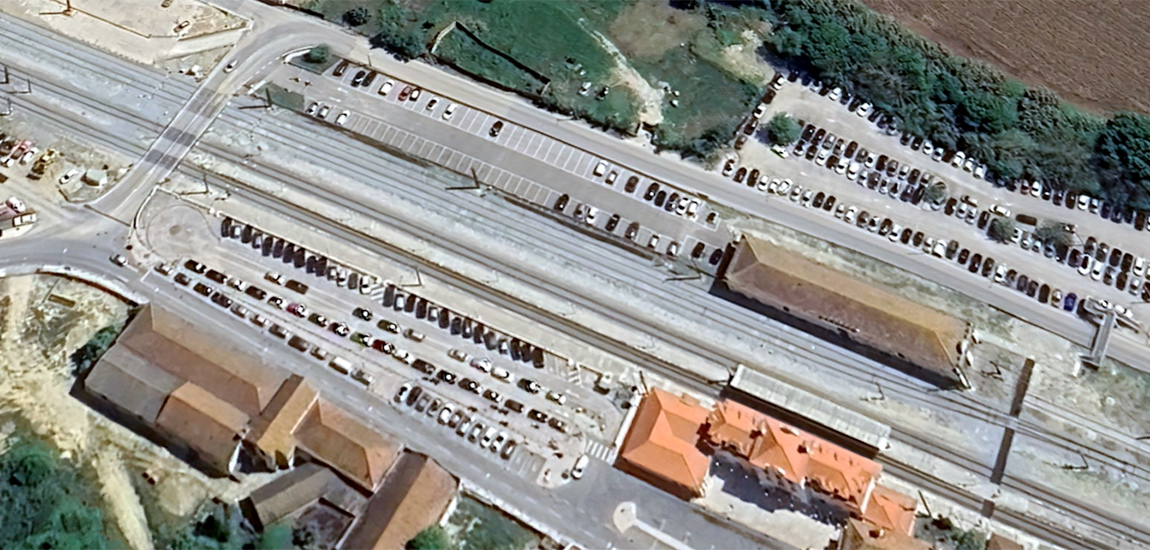 Imagem 1 - Parque de Estacionamento junto à Estação Ferroviária de Santarém