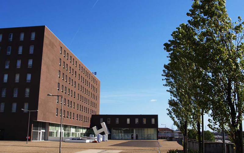 Hotel Basic Braga by Axis Foto 1