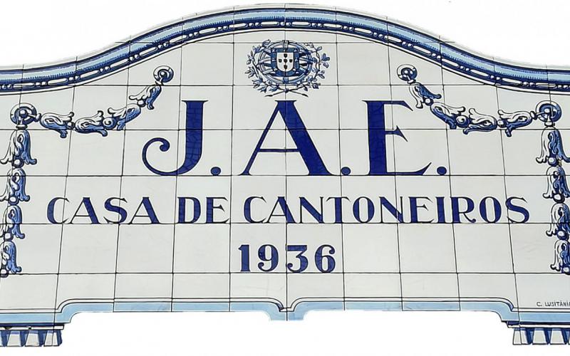 Azulejo - Casa de cantoneiros na EN266