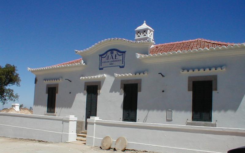 Casa de cantoneiros de Cavalos