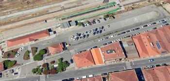 Imagem 1 - Parque de Estacionamento junto à Estação Ferroviária de Gaia - Devesas